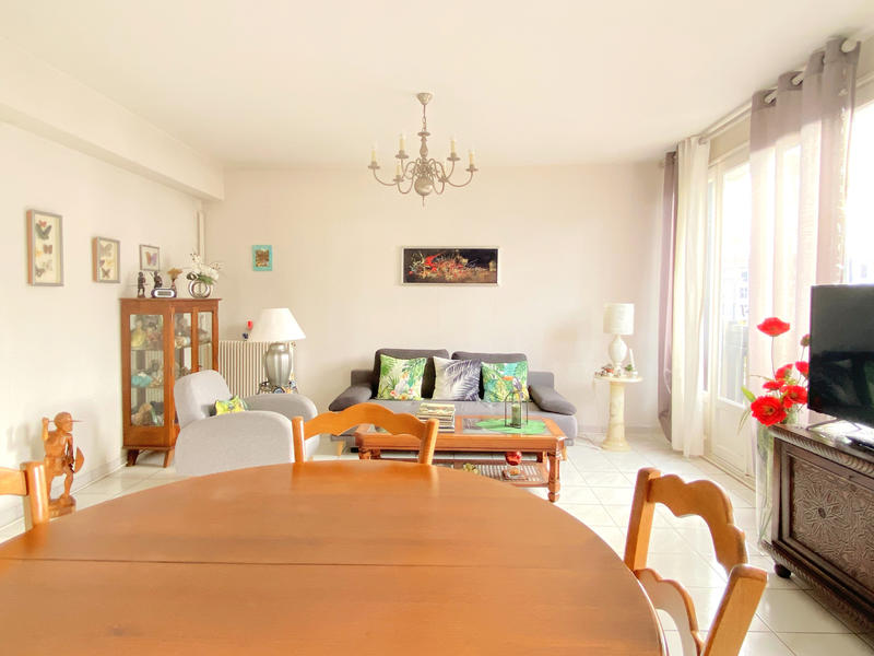 Appartement - 70 m² - 3 pièces