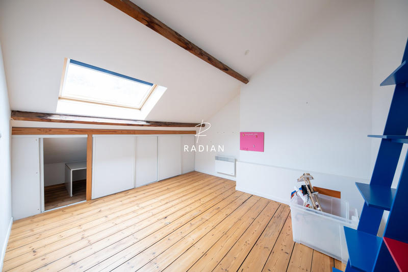 Maison - 224 m² - 7 pièces