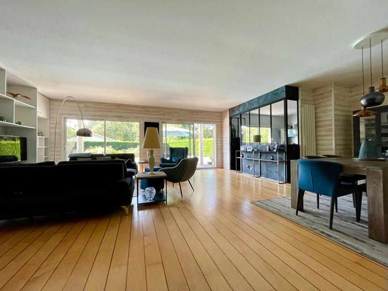 Maison - 169 m² - 6 pièces