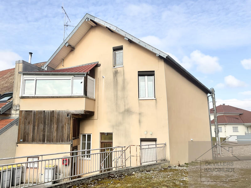 Immeuble - 180 m² - 9 pièces