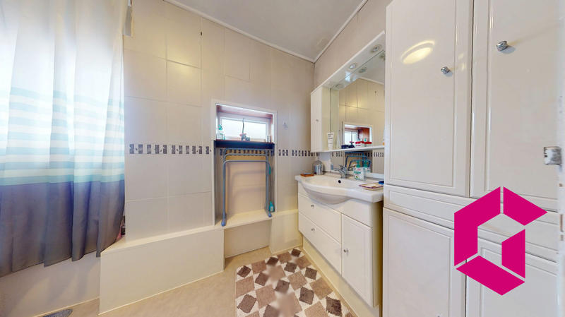 Maison - 160 m² - 6 pièces