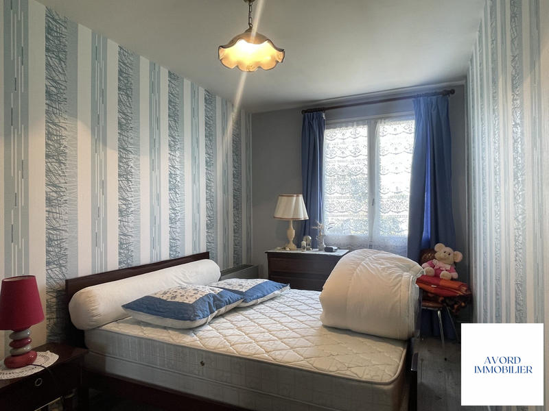 Maison - 80 m² - 5 pièces