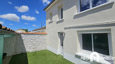 Maison - 90 m² - 3 pièces