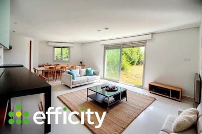 Maison - 87 m² - 4 pièces