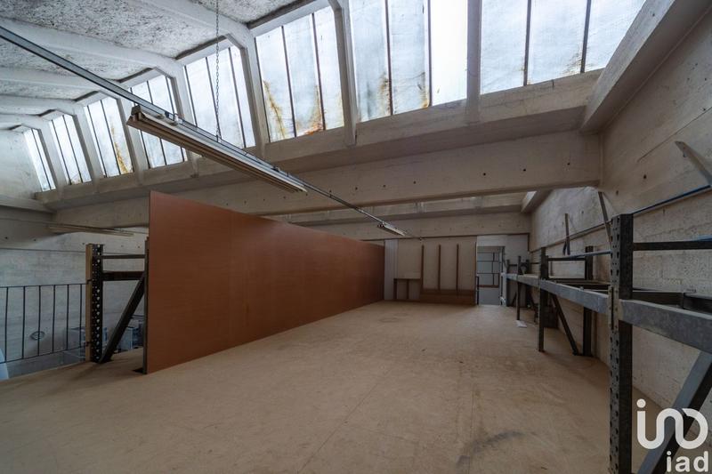 Local commercial - 1 200 m²