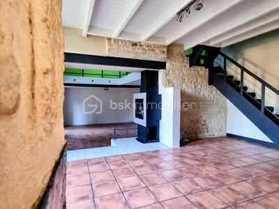 Maison en pierre - 181 m² - 5 pièces