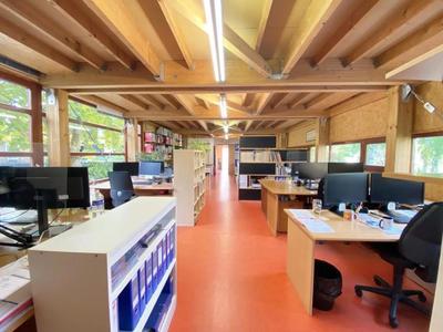 Bureau - 89 m²