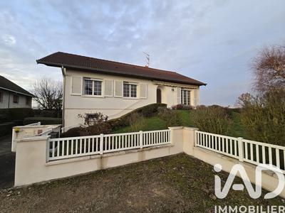 Maison - 121 m² - 5 pièces