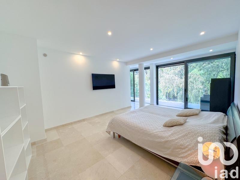 Maison - 510 m² - 7 pièces