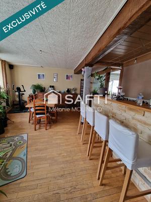 Maison - 162 m² - 8 pièces