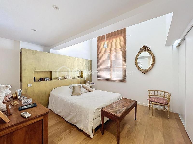 Loft - 151 m² - 5 pièces