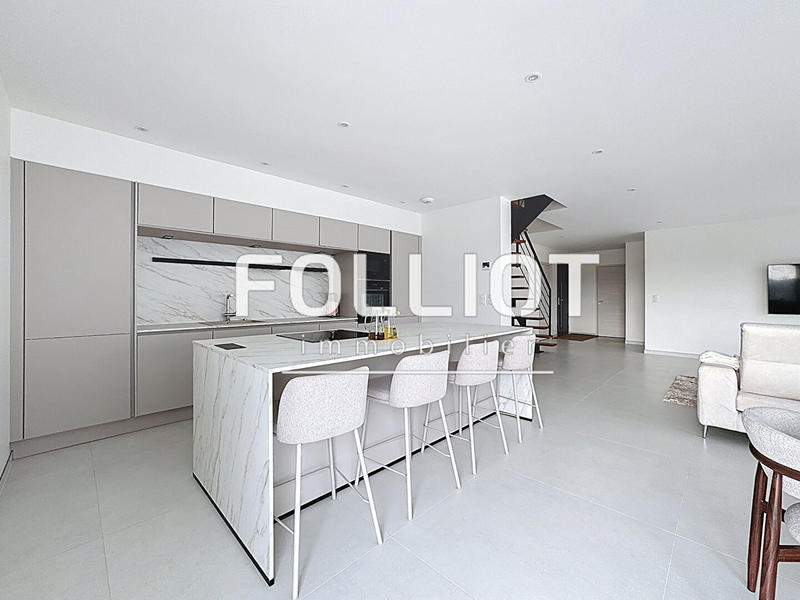 Maison - 147 m² - 6 pièces