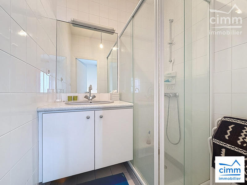 Maison contemporaine - 186 m² - 8 pièces