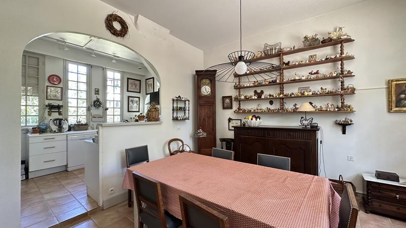 Maison - 192 m² - 8 pièces