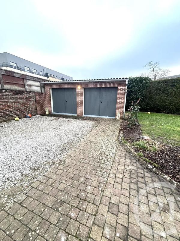 Maison - 111 m² - 4 pièces