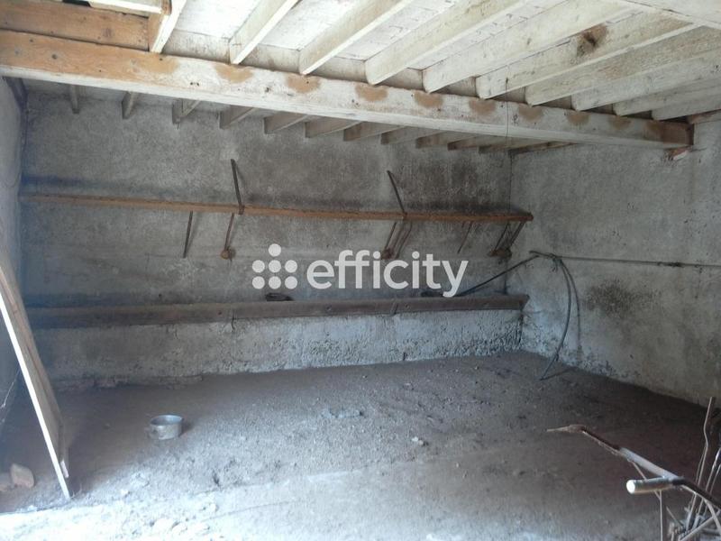 Corps de ferme - 240 m² - 8 pièces