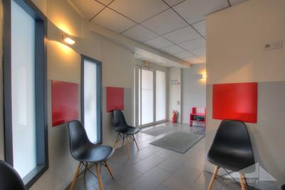 Local commercial - 107 m² - 5 pièces