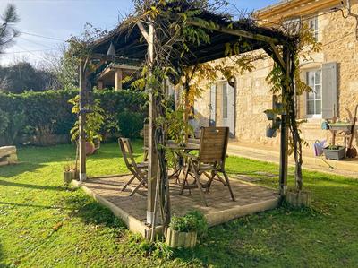 Maison - 229 m² - 7 pièces