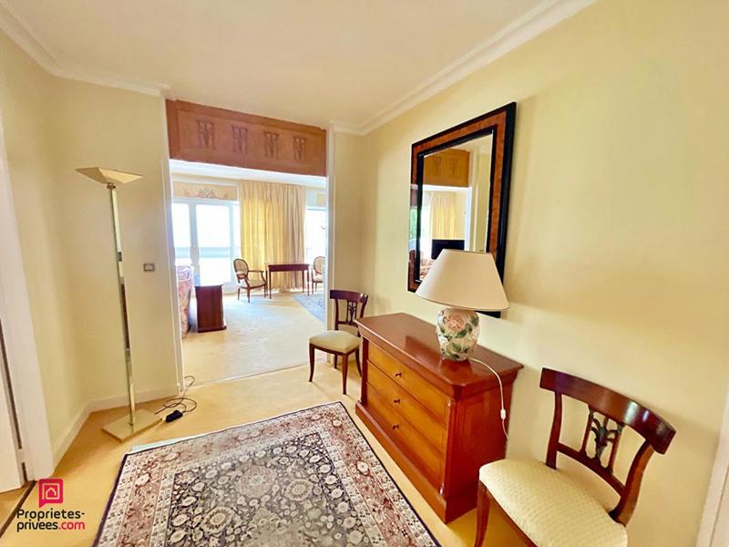 Appartement - 95 m² - 3 pièces