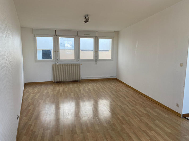 Appartement - 90 m² - 4 pièces