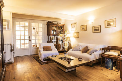 Maison - 190 m² - 7 pièces