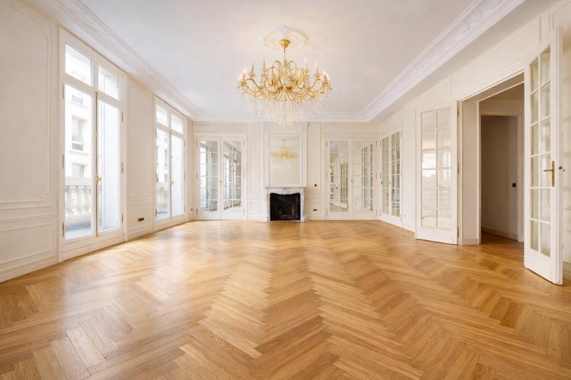 Appartement - 318 m² - 7 pièces