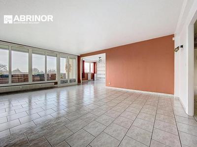 Appartement - 135 m² - 4 pièces