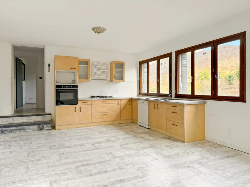 Maison - 88 m² - 4 pièces