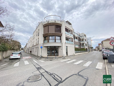 Appartement - 79 m² - 3 pièces