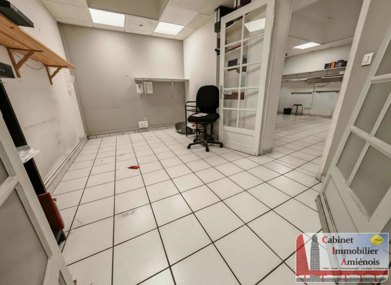 Local commercial - 83 m² - 1 pièce