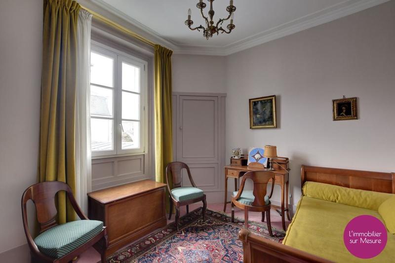 Villa - 260 m² - 9 pièces