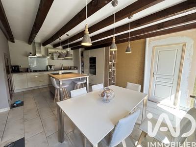 Maison - 185 m² - 6 pièces