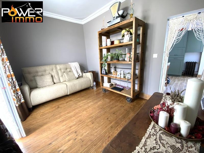 Château - 80 m² - 4 pièces