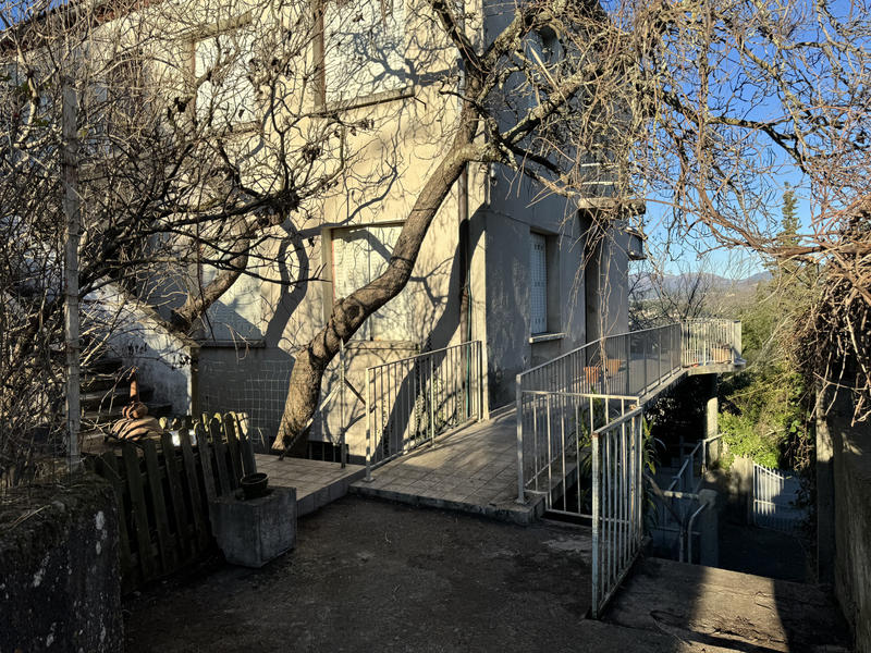 Immeuble - 266 m² - 11 pièces