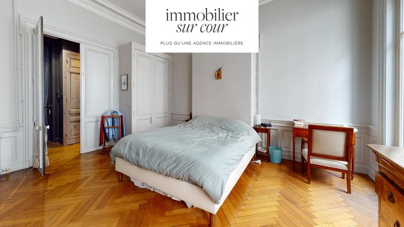 Appartement - 118 m² - 4 pièces