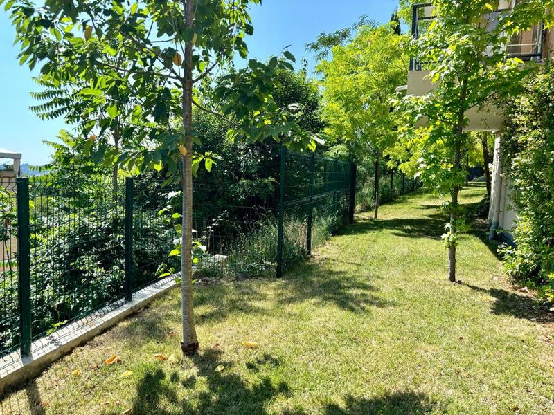 Penthouse - 67 m² - 3 pièces