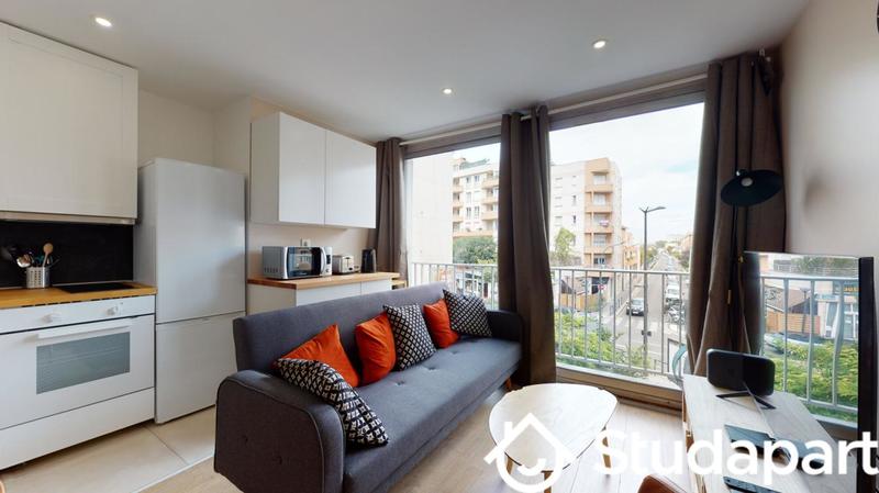 Chambre - 9 m² - 1 pièce