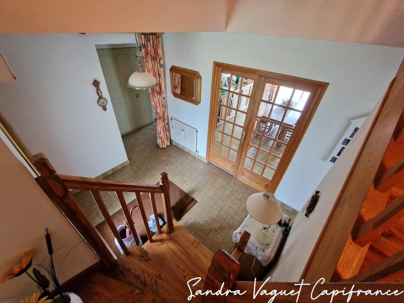 Maison - 176 m² - 7 pièces