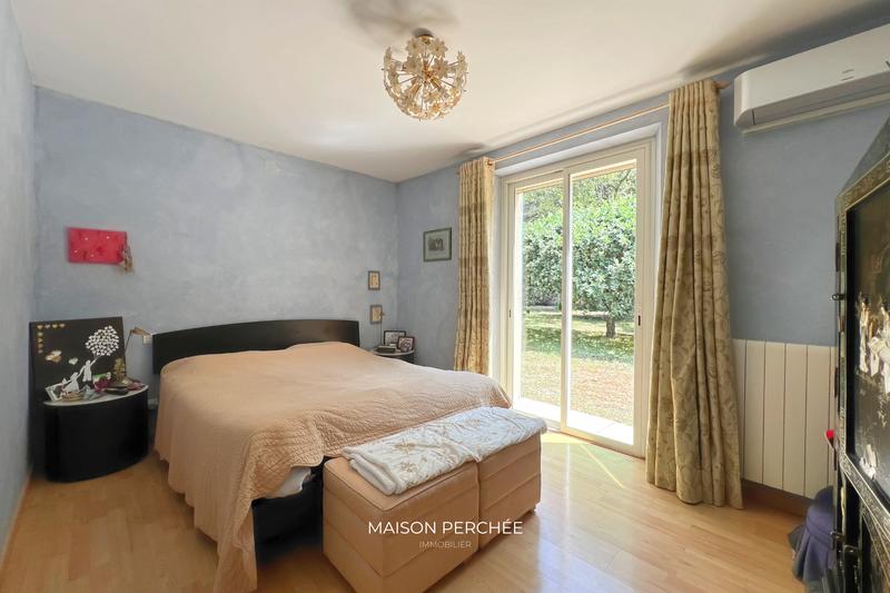 Villa - 210 m² - 7 pièces