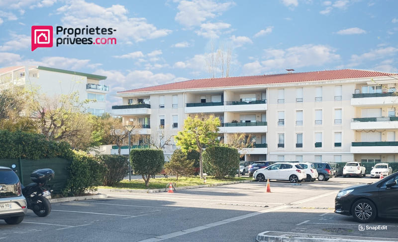 Appartement - 80 m² - 3 pièces