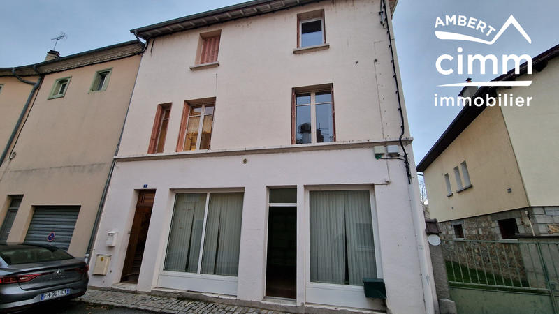 Maison - 180 m² - 12 pièces