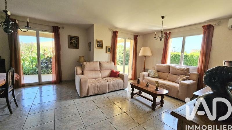 Maison - 90 m² - 3 pièces