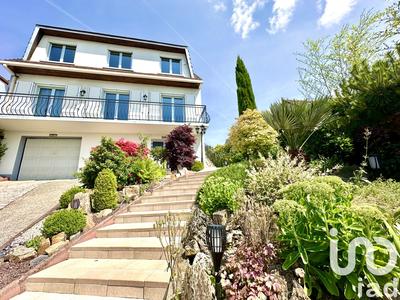 Maison - 141 m² - 7 pièces