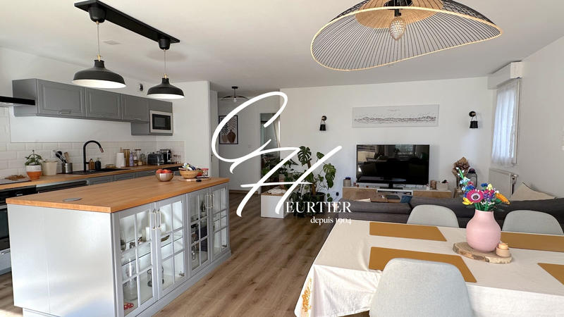 Appartement - 79 m² - 4 pièces