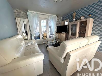 Maison - 101 m² - 5 pièces