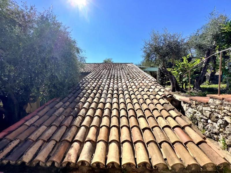 Propriété - 192 m² - 8 pièces