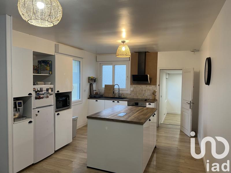 Maison - 185 m² - 8 pièces