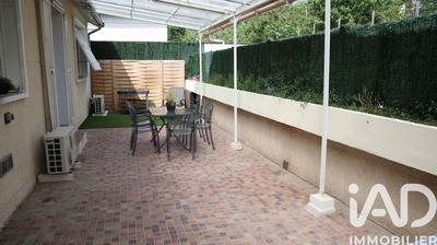 Maison - 180 m² - 6 pièces