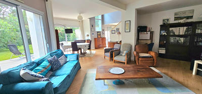 Maison - 160 m² - 7 pièces