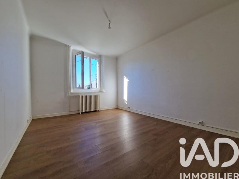 Maison - 250 m² - 9 pièces